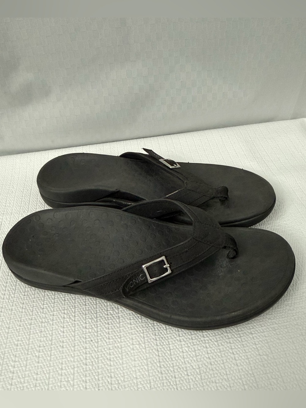 Vionic Patty Thong Black Sandals Womens Size 7 Orthopedic